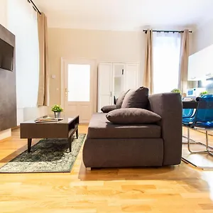 Lindengasse Apartamento Viena