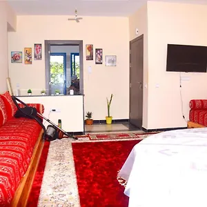 Lovers & Surfers Private - 5 Min To Habitación en casa particular